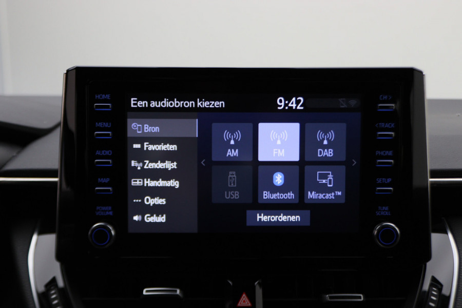 Toyota Corolla Touring Sports 1.8 Hybrid Active Camera, Apple Carplay, ACC, Lane Assist, Climate, LED