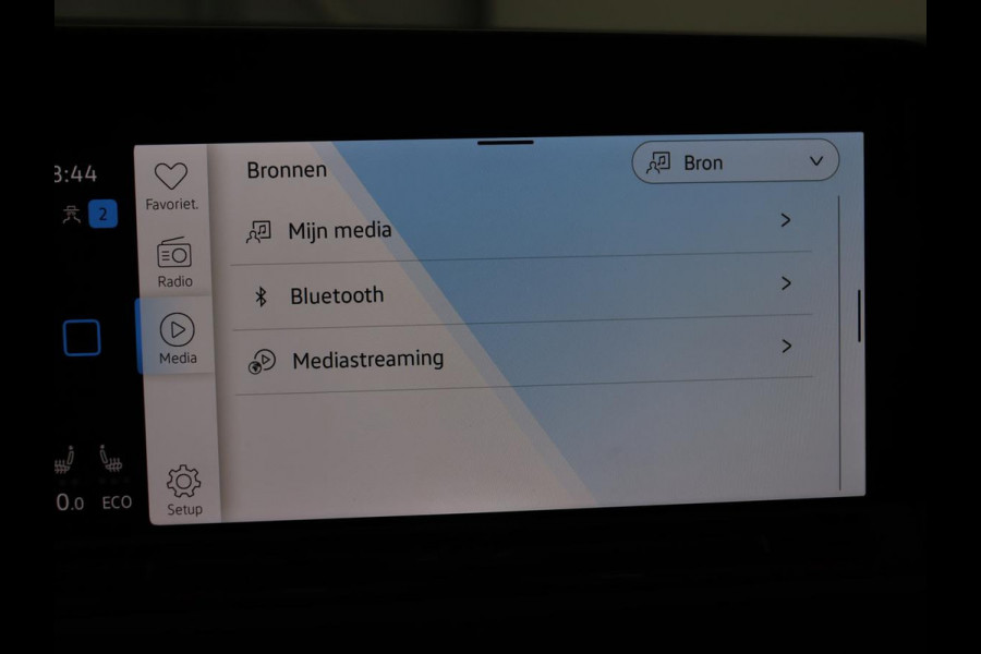 Volkswagen Golf 1.4 eHybrid Style | Stoelverwarming | Massage | Carplay | Sfeerverlichting | Navigatie | Memory | Adaptive cruise | Full LED | Parkeerhulp | Getint glas | PHEV | Plug In