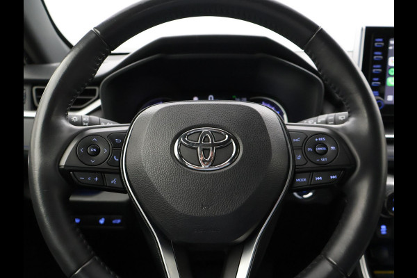 Toyota RAV4 2.5 218 PK HYBRID AUT. BI-TONE SELECTION + CARPLAY | ADAPTIVE CRUISE | CAMERA | STUUR/STOELVERW.