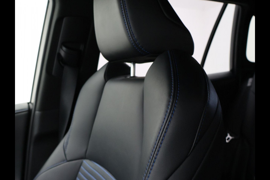 Toyota RAV4 2.5 218 PK HYBRID AUT. BI-TONE SELECTION + CARPLAY | ADAPTIVE CRUISE | CAMERA | STUUR/STOELVERW.