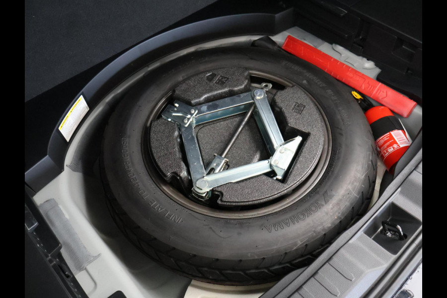 Toyota RAV4 2.5 218 PK HYBRID AUT. BI-TONE SELECTION + CARPLAY | ADAPTIVE CRUISE | CAMERA | STUUR/STOELVERW.