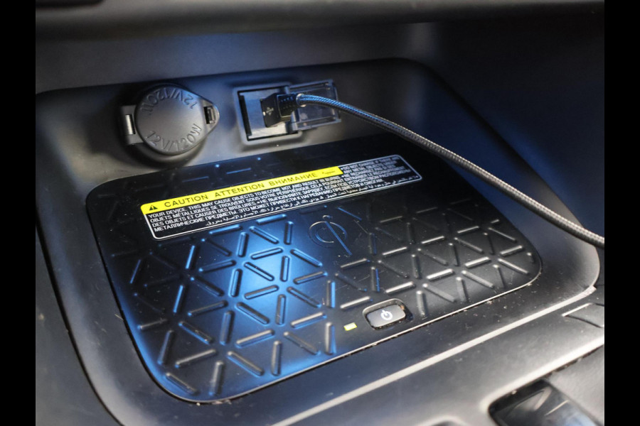 Toyota RAV4 2.5 218 PK HYBRID AUT. BI-TONE SELECTION + CARPLAY | ADAPTIVE CRUISE | CAMERA | STUUR/STOELVERW.