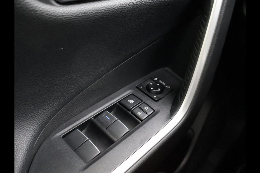 Toyota RAV4 2.5 218 PK HYBRID AUT. BI-TONE SELECTION + CARPLAY | ADAPTIVE CRUISE | CAMERA | STUUR/STOELVERW.