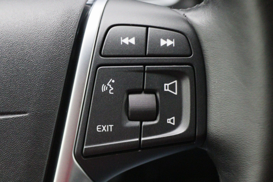 Volvo V60 1.5 T3 Polar+ Automaat Xenon, Navigatie, Stuur-/Stoelverw., Trekhaak, PDC