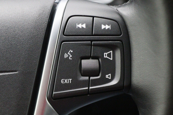 Volvo V60 1.5 T3 Polar+ Automaat Xenon, Navigatie, Stuur-/Stoelverw., Trekhaak, PDC