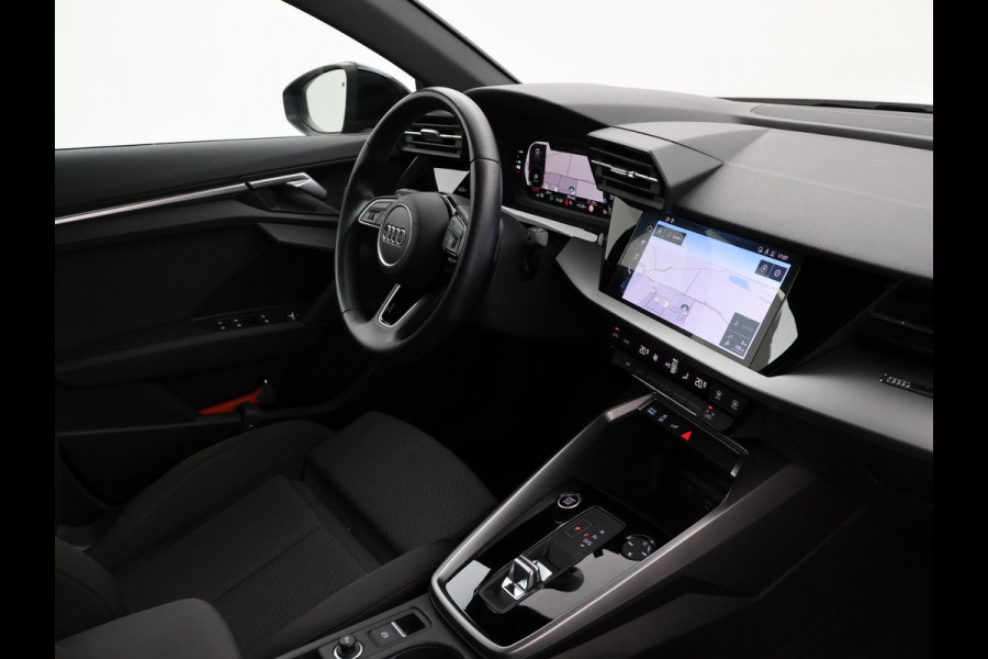 Audi A3 Sportback 40 TFSI e 204 PK PLUG-IN HYBRID + VIRTUAL COCKPIT | ADAPTIVE CRUISE | SPORTSTOELEN | LED