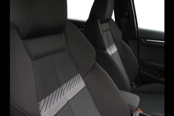 Audi A3 Sportback 40 TFSI e 204 PK PLUG-IN HYBRID + VIRTUAL COCKPIT | ADAPTIVE CRUISE | SPORTSTOELEN | LED