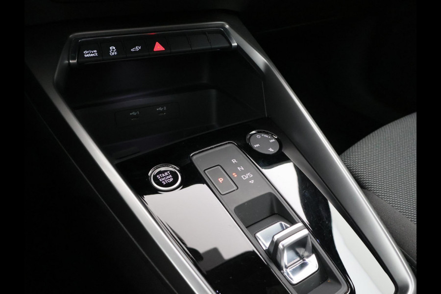 Audi A3 Sportback 40 TFSI e 204 PK PLUG-IN HYBRID + VIRTUAL COCKPIT | ADAPTIVE CRUISE | SPORTSTOELEN | LED