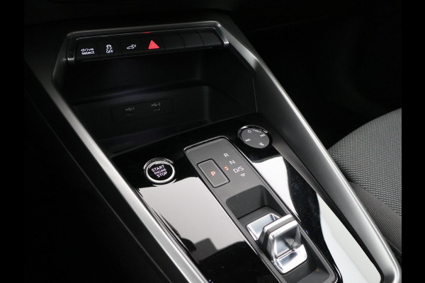 Audi A3 Sportback 40 TFSI e 204 PK PLUG-IN HYBRID + VIRTUAL COCKPIT | ADAPTIVE CRUISE | SPORTSTOELEN | LED