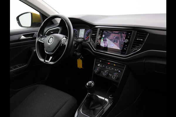 Volkswagen T-Roc 1.0 TSI + APPLE CARPLAY | TREKHAAK | STOELVERW. | KURKUMA YELLOW | CRUISE | PRIVACY