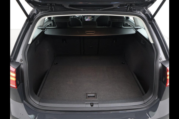 Volkswagen GOLF Variant 1.5 TSI 130 PK DSG AUT. + MASSAGE / ADAPTIVE CRUISE / CARPLAY / STOELVERW.