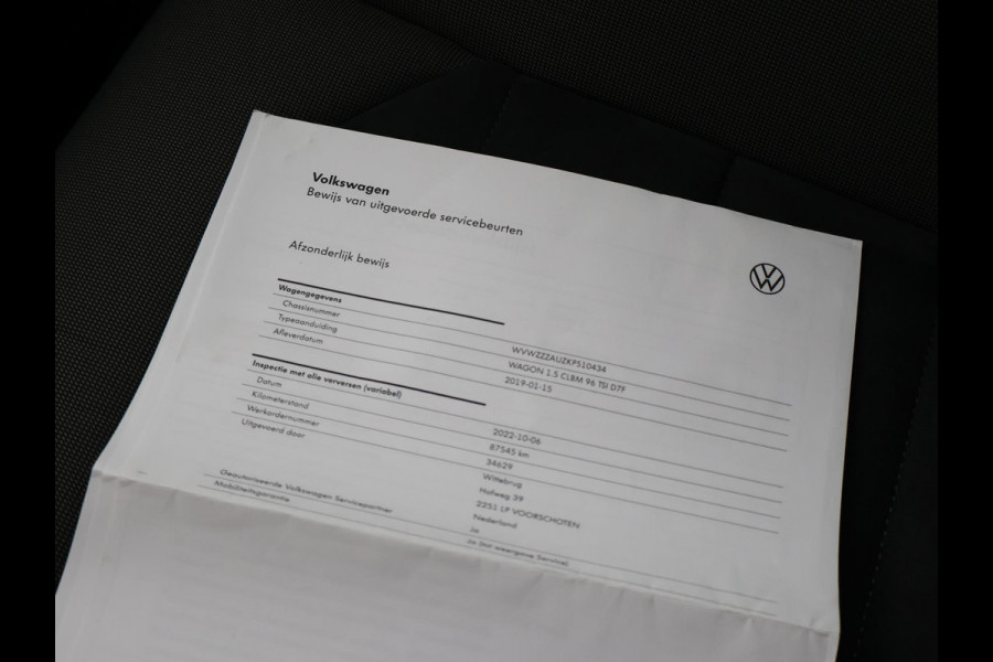 Volkswagen GOLF Variant 1.5 TSI 130 PK DSG AUT. + MASSAGE / ADAPTIVE CRUISE / CARPLAY / STOELVERW.