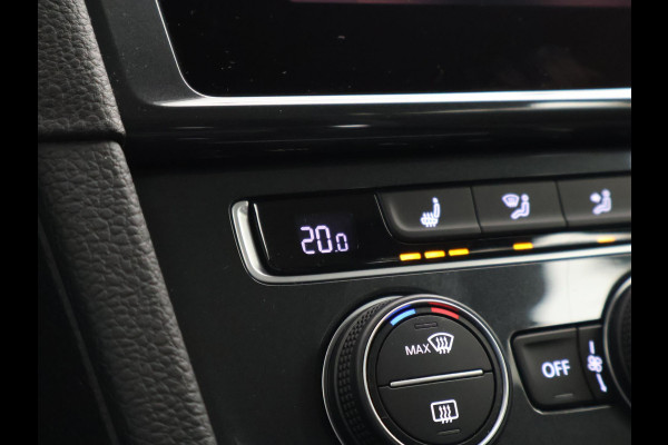 Volkswagen GOLF Variant 1.5 TSI 130 PK DSG AUT. + MASSAGE / ADAPTIVE CRUISE / CARPLAY / STOELVERW.