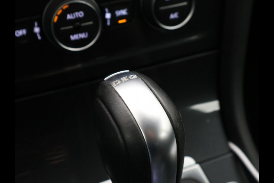 Volkswagen GOLF Variant 1.5 TSI 130 PK DSG AUT. + MASSAGE / ADAPTIVE CRUISE / CARPLAY / STOELVERW.