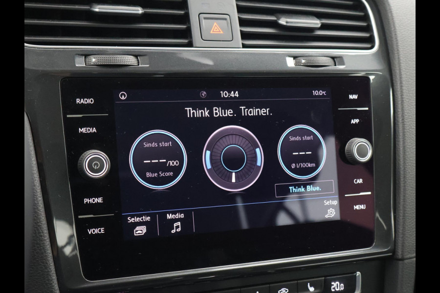 Volkswagen GOLF Variant 1.5 TSI 130 PK DSG AUT. + MASSAGE / ADAPTIVE CRUISE / CARPLAY / STOELVERW.