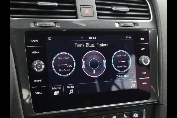 Volkswagen GOLF Variant 1.5 TSI 130 PK DSG AUT. + MASSAGE / ADAPTIVE CRUISE / CARPLAY / STOELVERW.