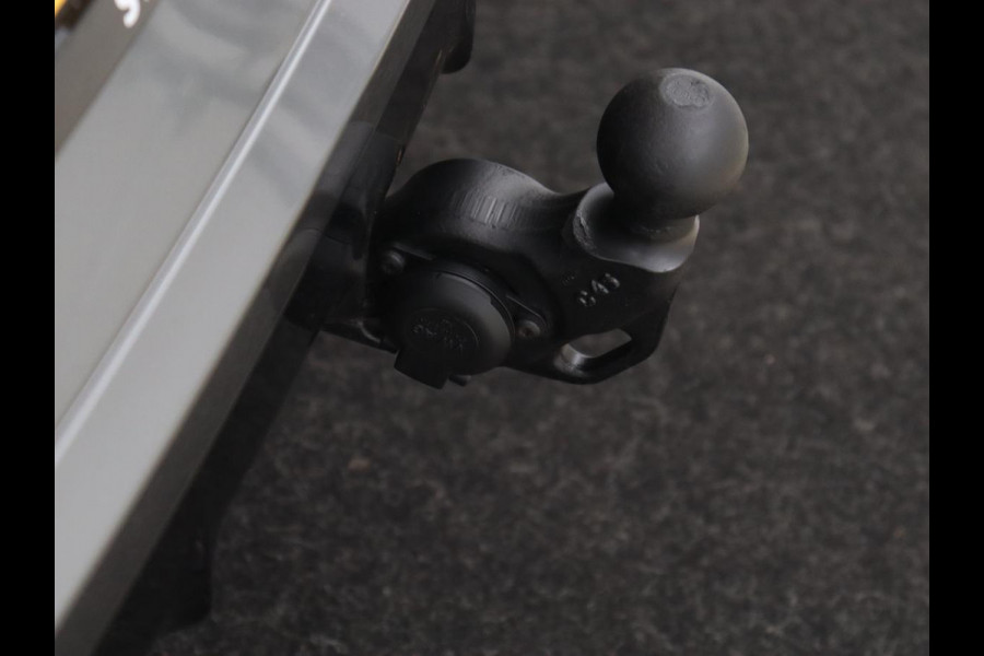 CUPRA Formentor 2.0 TSI 4DRIVE | 310pk | Trekhaak | Stoelverwarming | Camera | Adaptive cruise | 19'' | Sfeerverlichting | Keyless | Full LED | Sportstoelen | Stuurverwarming | DAB