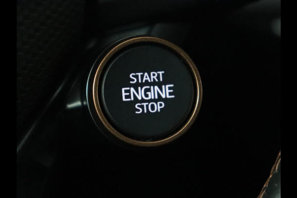 CUPRA Formentor 2.0 TSI 4DRIVE | 310pk | Trekhaak | Stoelverwarming | Camera | Adaptive cruise | 19'' | Sfeerverlichting | Keyless | Full LED | Sportstoelen | Stuurverwarming | DAB