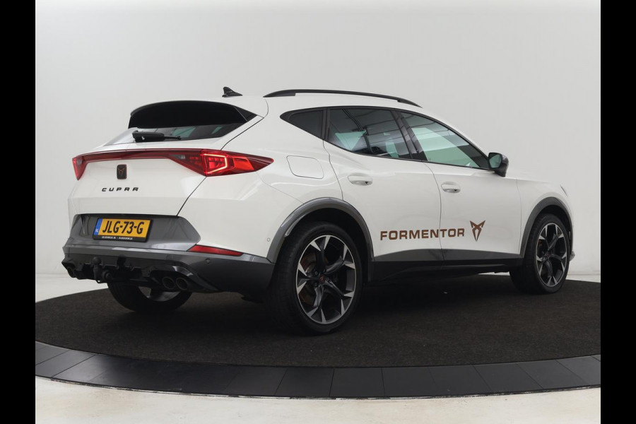 CUPRA Formentor 2.0 TSI 4DRIVE | 310pk | Trekhaak | Stoelverwarming | Camera | Adaptive cruise | 19'' | Sfeerverlichting | Keyless | Full LED | Sportstoelen | Stuurverwarming | DAB