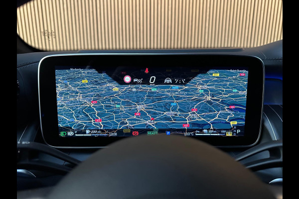 Mercedes-Benz GLC 300e 4MATIC AMG Line - Pano - Lucht