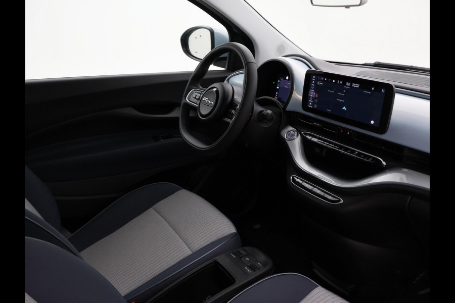 Fiat 500E 42 kWh Aut. *CELESTIAL BLUE* + STOELVERW. | CAMERA | 17 INCH | APPLE CARPLAY