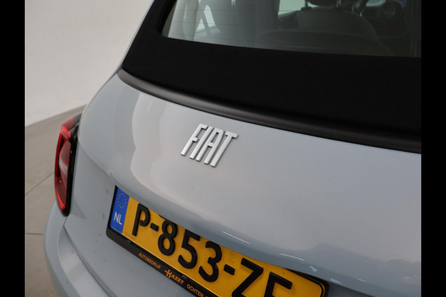 Fiat 500E 42 kWh Aut. *CELESTIAL BLUE* + STOELVERW. | CAMERA | 17 INCH | APPLE CARPLAY