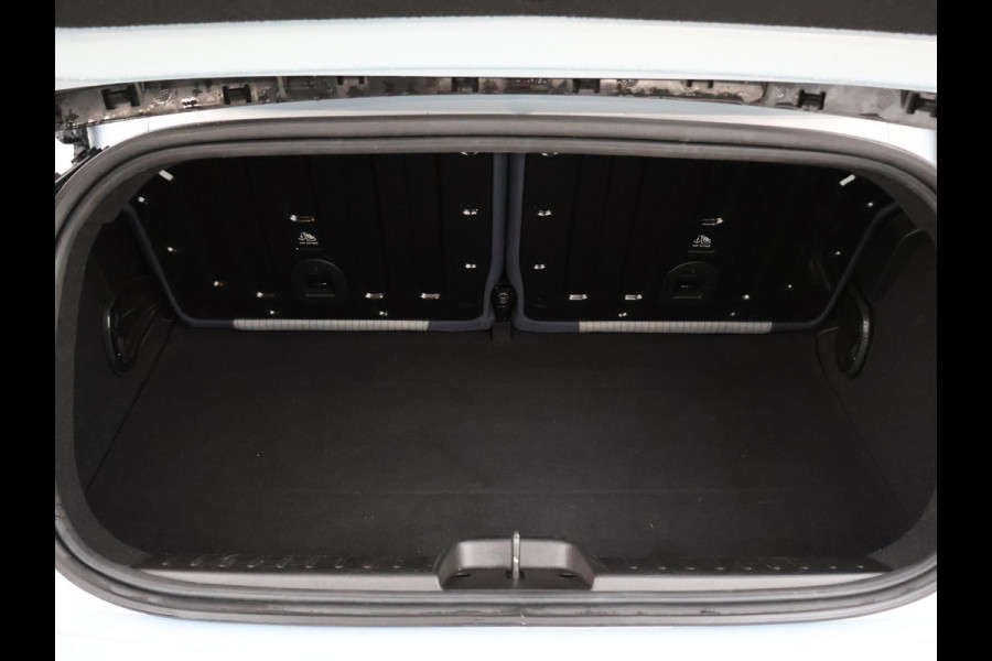 Fiat 500E 42 kWh Aut. *CELESTIAL BLUE* + STOELVERW. | CAMERA | 17 INCH | APPLE CARPLAY