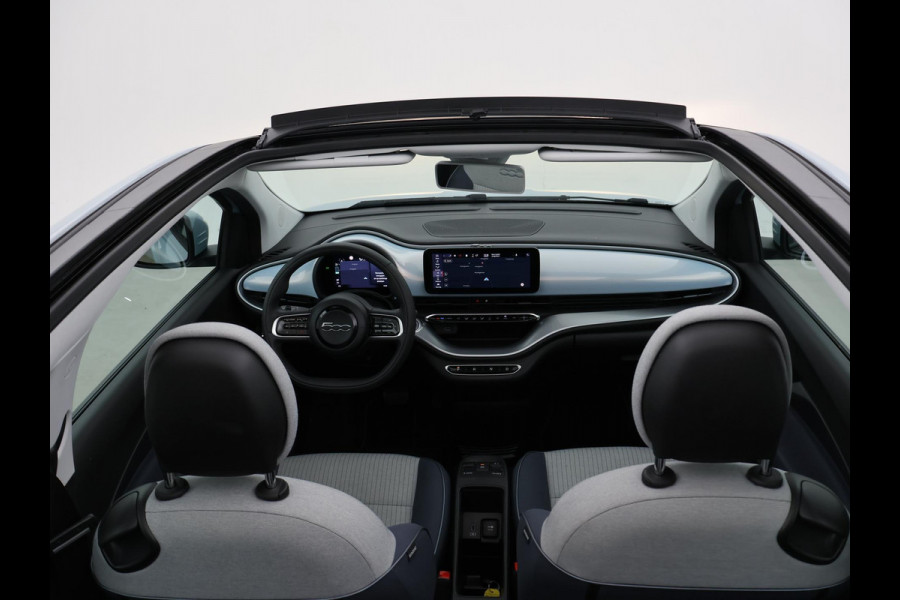 Fiat 500E 42 kWh Aut. *CELESTIAL BLUE* + STOELVERW. | CAMERA | 17 INCH | APPLE CARPLAY