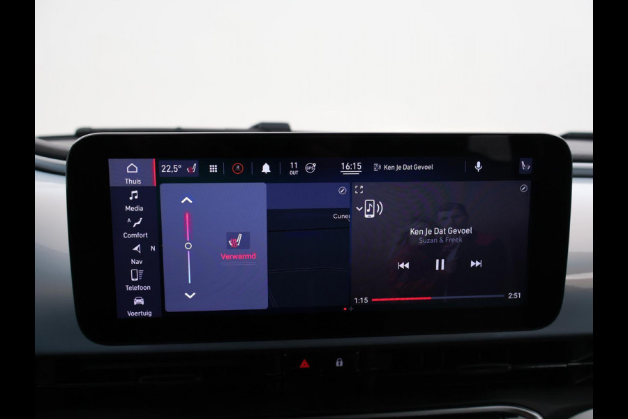 Fiat 500E 42 kWh Aut. *CELESTIAL BLUE* + STOELVERW. | CAMERA | 17 INCH | APPLE CARPLAY