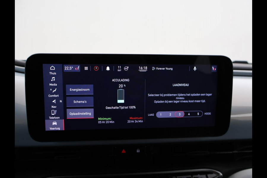 Fiat 500E 42 kWh Aut. *CELESTIAL BLUE* + STOELVERW. | CAMERA | 17 INCH | APPLE CARPLAY