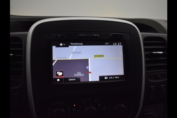 Nissan NV300 1.6 DCI 6-PERS. D.C. L2H1 + LEDER / CAMERA / NAVIGATIE