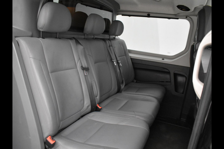 Nissan NV300 1.6 DCI 6-PERS. D.C. L2H1 + LEDER / CAMERA / NAVIGATIE