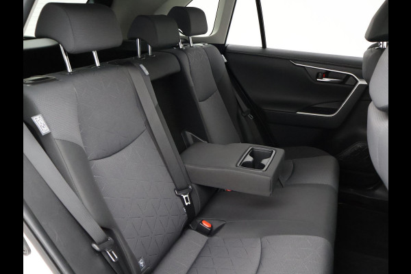 Toyota RAV4 2.5 HYBRID 218 PK NIEUW MODEL + ADAPTIVE CRUISE CAMERA | 18 INCH | ELEKTR. KLEP | PRIVACY GLASS