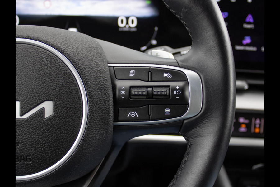 Kia Sportage 1.6 T-GDi Plug-in Hybrid AWD Dark Edition | Navigatie | Achteruitrijcamera |