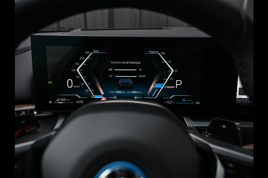 BMW 5 Serie 550e XDRIVE M-SPORT PRO | SHADOW LINE | PANORAMADAK | NL-AUTO | ICONIC GRILL | COMFORT ACCESS | BOWERS & WILKINS | COMFORT SEATS