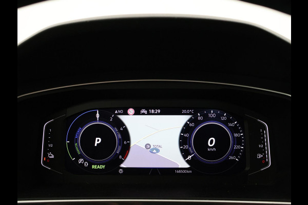 Volkswagen Tiguan 1.4 TSI 245 PK EHYBRID 2X R-LINE + DIGITALE COCKPIT | 19 INCH | ADAPTIVE CRUISE | SFEERVERLICHTING