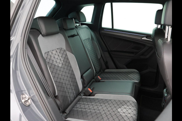 Volkswagen Tiguan 1.4 TSI 245 PK EHYBRID 2X R-LINE + DIGITALE COCKPIT | 19 INCH | ADAPTIVE CRUISE | SFEERVERLICHTING