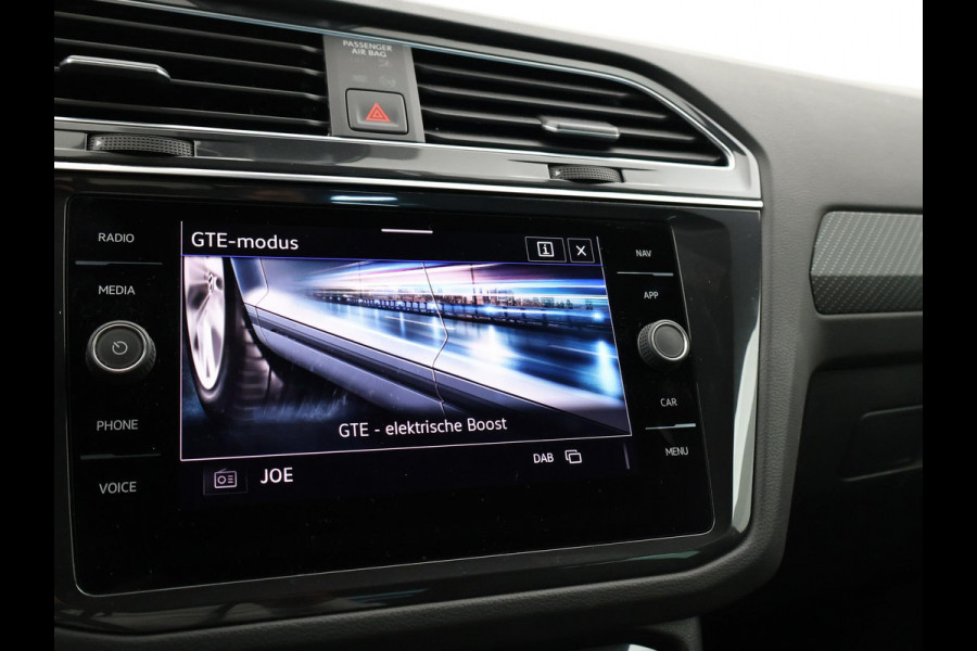 Volkswagen Tiguan 1.4 TSI 245 PK EHYBRID 2X R-LINE + DIGITALE COCKPIT | 19 INCH | ADAPTIVE CRUISE | SFEERVERLICHTING