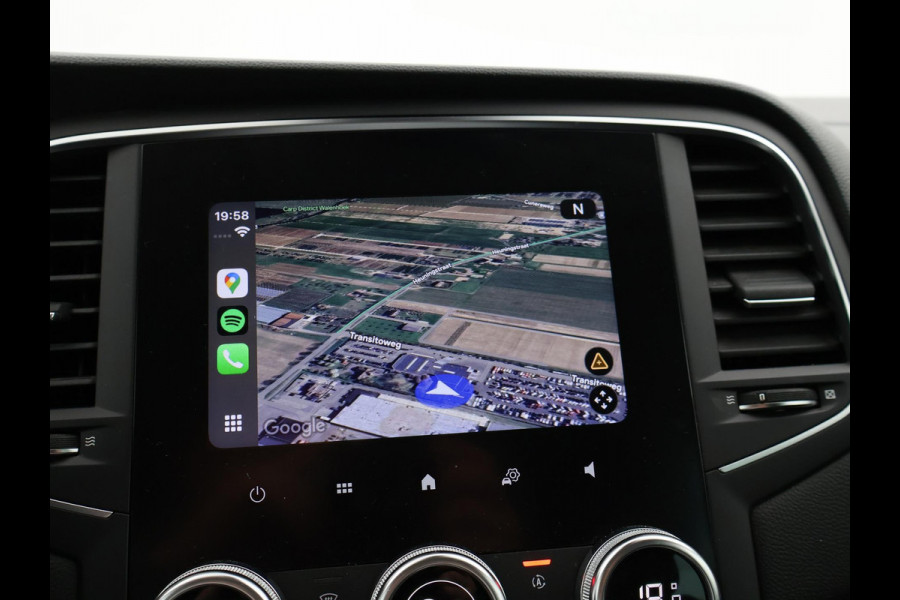 Renault MEGANE Estate 1.3 TCe 140 PK AUTOMAAT INTENS + TREKHAAK 1700 KG | SFEERVERLICHTING | 17 INCH | FULL LED | CARPLAY