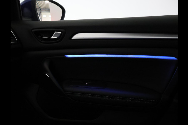Renault MEGANE Estate 1.3 TCe 140 PK AUTOMAAT INTENS + TREKHAAK 1700 KG | SFEERVERLICHTING | 17 INCH | FULL LED | CARPLAY