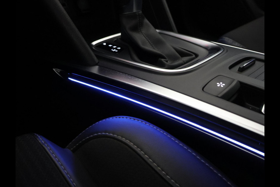 Renault MEGANE Estate 1.3 TCe 140 PK AUTOMAAT INTENS + TREKHAAK 1700 KG | SFEERVERLICHTING | 17 INCH | FULL LED | CARPLAY