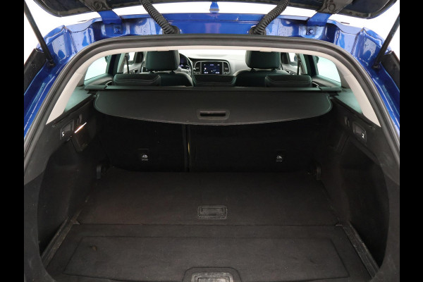 Renault MEGANE Estate 1.3 TCe 140 PK AUTOMAAT INTENS + TREKHAAK 1700 KG | SFEERVERLICHTING | 17 INCH | FULL LED | CARPLAY