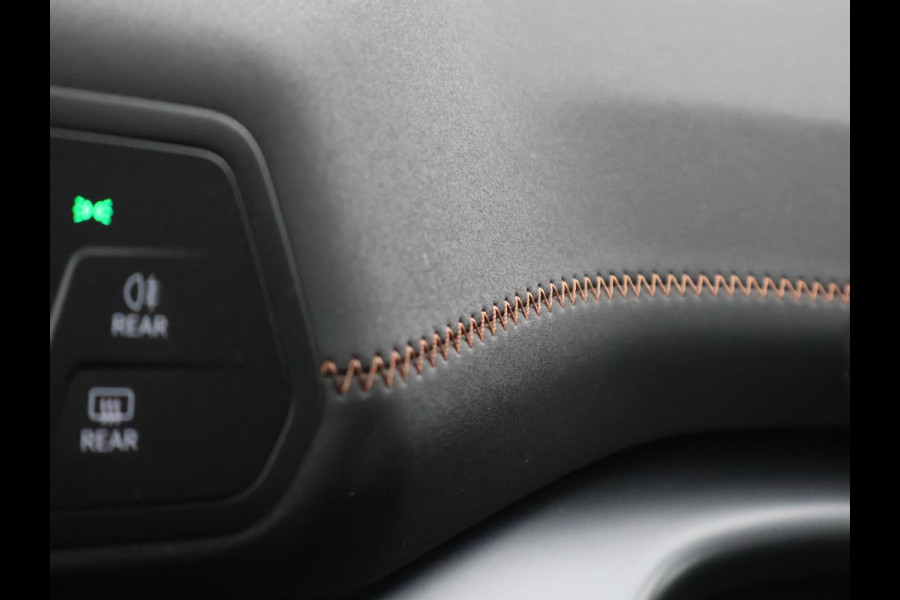 CUPRA Born ADRENALINE ONE 62 kWh 204 PK *12% BIJTELLING* + 19 INCH | ADAPTIVE CRUISE | SFEERVERLICHTING