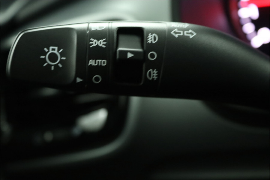 Kia Stonic 1.0 T-GDi MHEV DynamicPlusLine Apple Carplay/Android Auto - Cruise Control - Climate Control - Navigatie - Stuur/Stoel Verwarming - fabrieksgarantie tot 11-2031