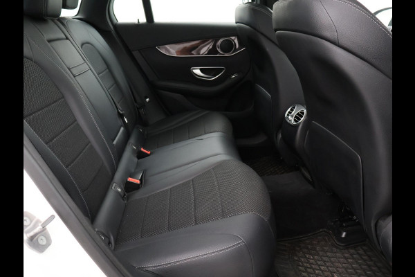 Mercedes-Benz GLC 350e 4MATIC PLUG-IN HYBRID + TREKHAAK | PANORAMA | LUCHTVERING | LED | STOELVERWARMING