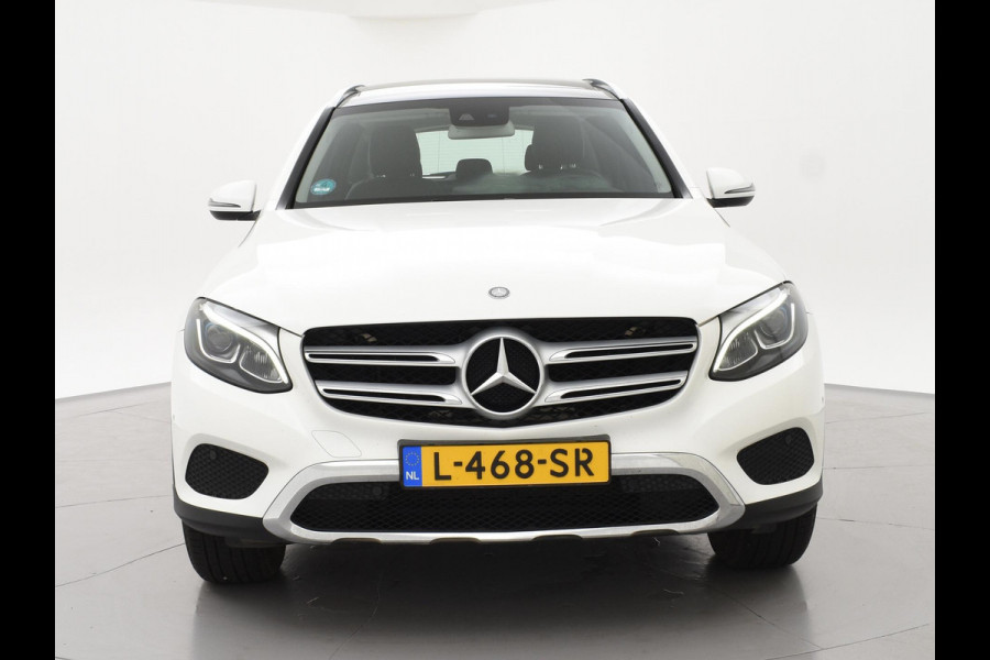 Mercedes-Benz GLC 350e 4MATIC PLUG-IN HYBRID + TREKHAAK | PANORAMA | LUCHTVERING | LED | STOELVERWARMING