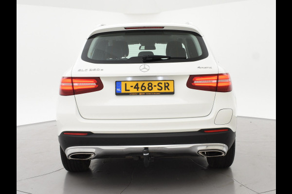 Mercedes-Benz GLC 350e 4MATIC PLUG-IN HYBRID + TREKHAAK | PANORAMA | LUCHTVERING | LED | STOELVERWARMING
