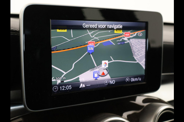 Mercedes-Benz GLC 350e 4MATIC PLUG-IN HYBRID + TREKHAAK | PANORAMA | LUCHTVERING | LED | STOELVERWARMING