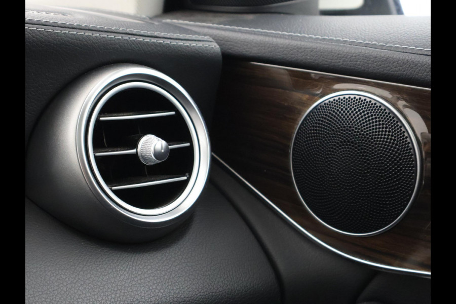 Mercedes-Benz GLC 350e 4MATIC PLUG-IN HYBRID + TREKHAAK | PANORAMA | LUCHTVERING | LED | STOELVERWARMING