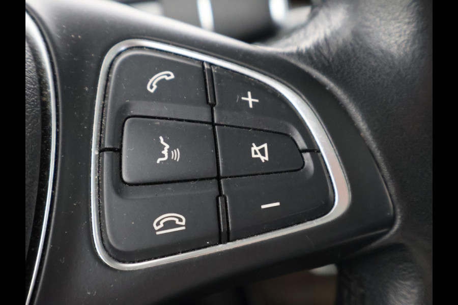 Mercedes-Benz GLC 350e 4MATIC PLUG-IN HYBRID + TREKHAAK | PANORAMA | LUCHTVERING | LED | STOELVERWARMING